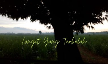 Langit Yang Terbelah