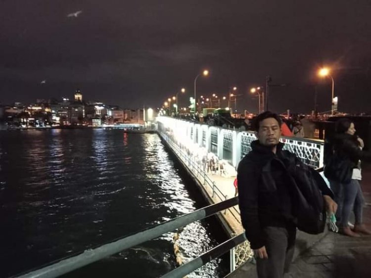 Dari Bosphorus Menatap Pesona Dua Dunia
