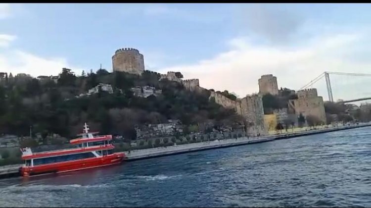 Dari Bosphorus Menatap Pesona Dua Dunia