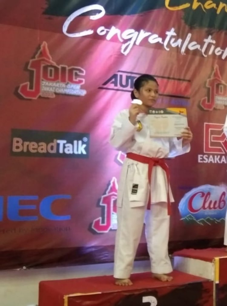 Namira,Peraih Medali Perak Kejuaraan Jakarta Open INKAI CHAMPION