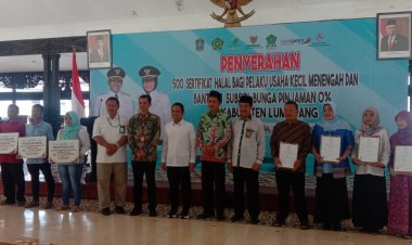 Penyerahan 500 Sertifikat Halal oleh KC HCCM Lumajang Bersama Bupati Lumajang