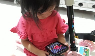 Pengaruh Internet pada Anak-Anak: Dampak Positif dan Negatifnya