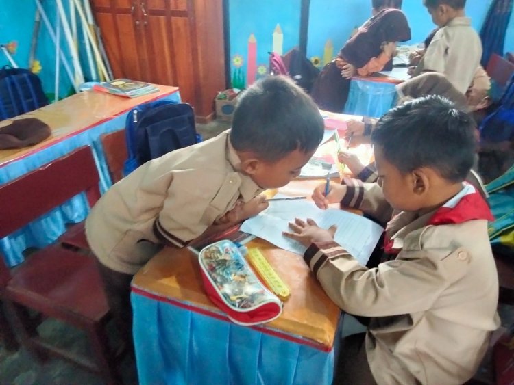 Asiknya Belajar Sambil Bermain