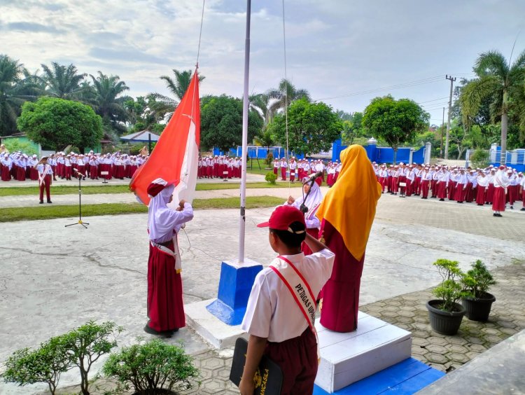 Upacara Bendera dan Pengaruhnya bagi Kedisiplinan Siswa