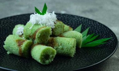 Resep Kue Putu Bambu: Lezatnya Sentuhan Tradisional Indonesia