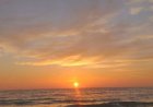 Lukisan Senja di Langit Berwarna