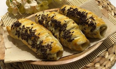 Resep Pisang Molen Renyah: Camilan Manis yang Memikat