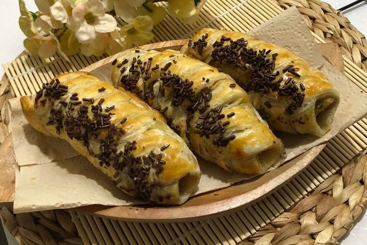 Resep Pisang Molen Renyah: Camilan Manis yang Memikat