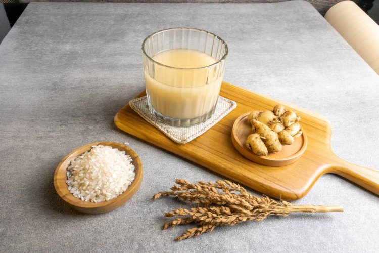 Manfaat dan Keistimewaan Jamu Beras Kencur: Minuman Tradisional yang Menyehatkan