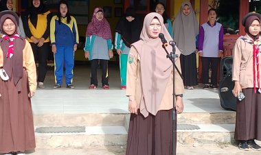 Siswa Kreatif di Pesta Siaga SDN 01 Subah.