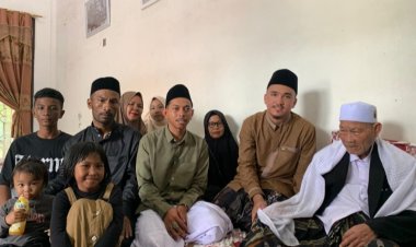 Jamaah Abu Muda Sangkalan ABDYA Silaturahmi dengan Pimpinan Pesantren Darul Munawarah Kuta Krueng