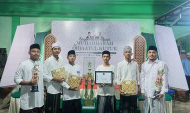 Sangkalan Berkibar: Cucu Abuya Imam Syamsuddin Sangkalan Raih Juara 1 Lomba Baca Kitab Al Mahalli