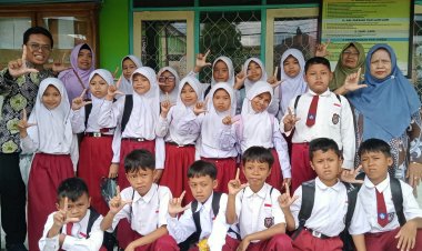 Tumbuhkan Cinta Baca Buku, SDN 3 Sampang Adakan Wisata Literasi Ke Perpustakaan Widya Pustaka SDN I Jatinegara