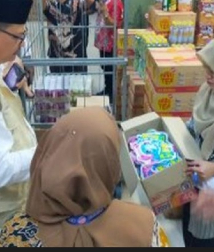 "MPU Aceh Sidak Makanan yang Mengandung Unsur Babi"                             Publik: Bukankah Sudah Lama Beredar?